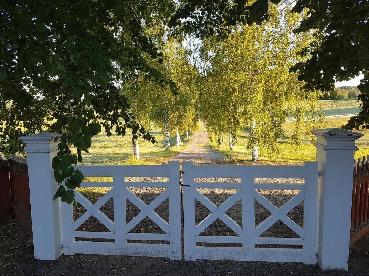 Hofra Bed & Breakfast Delsbo Exteriör bild